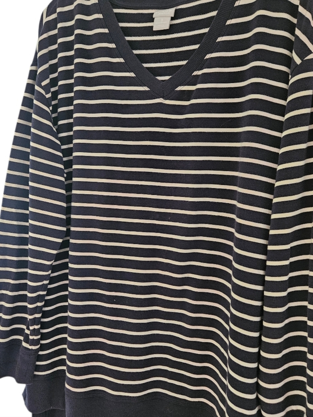 Chico's 3 Zenergy Pullover Top 16 / 18  Blue White Stripes Long Sleeves V Neck